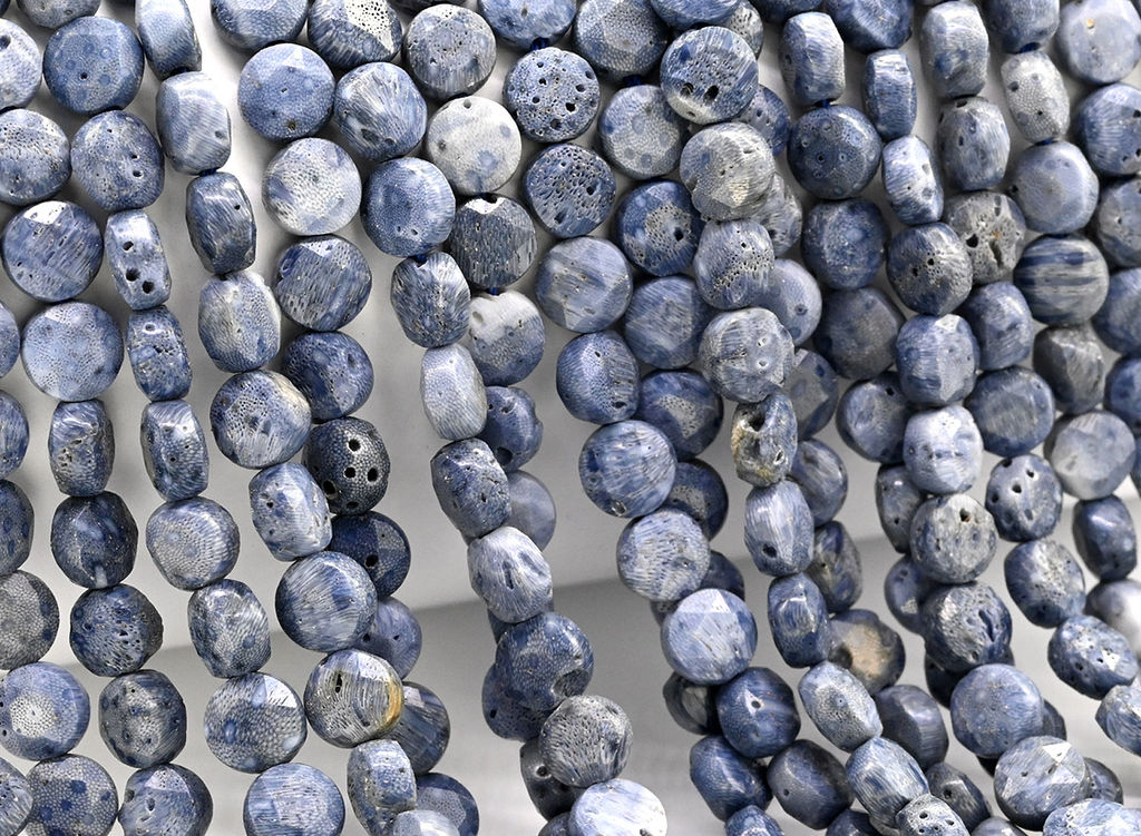 Синий коралла Акори таблетка с гранями 6*6мм, 37см, 60 бусин Радуга камня