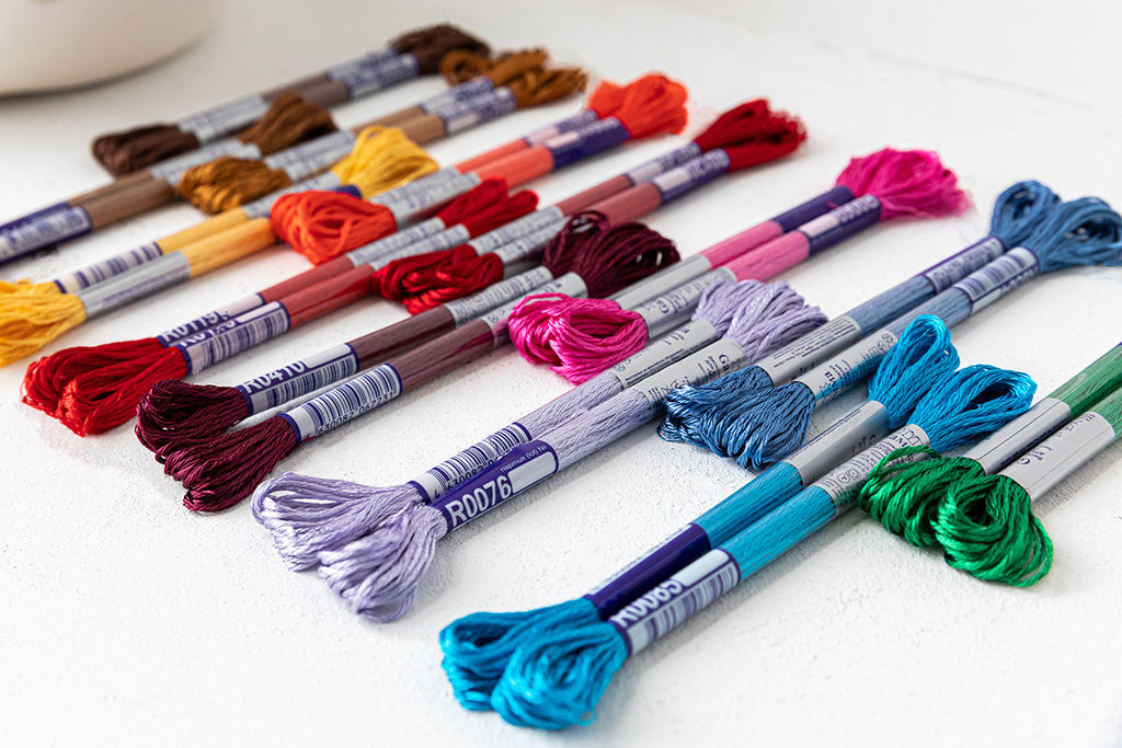 Нитки для вышивания Gamma мулине 100% вискоза 12 x 8 м