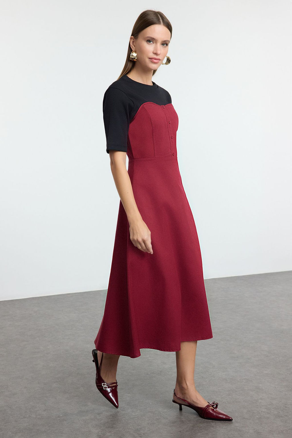 TRENDYOLMILLA Siyah Duz Midi Dokuma Elbise TWOAW25EL00162  фото 2
