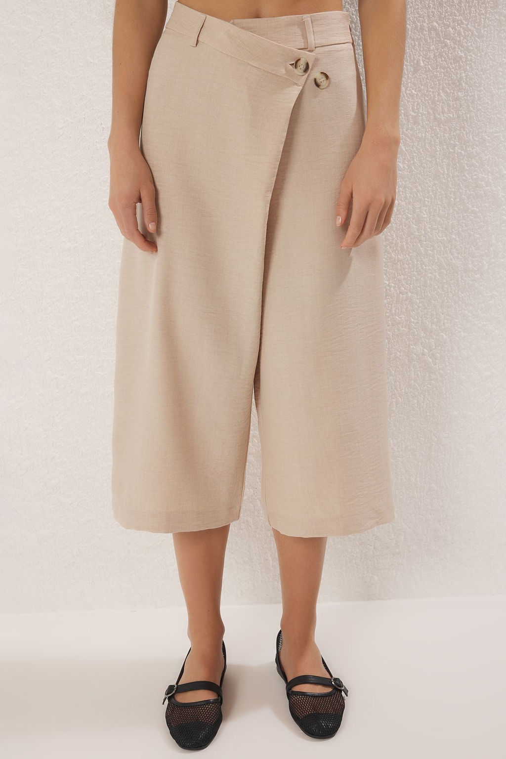 Trendyolmilla Bej Keten Gorunumlu Culotte Pantolon TWOSS25PL00079  фото 3