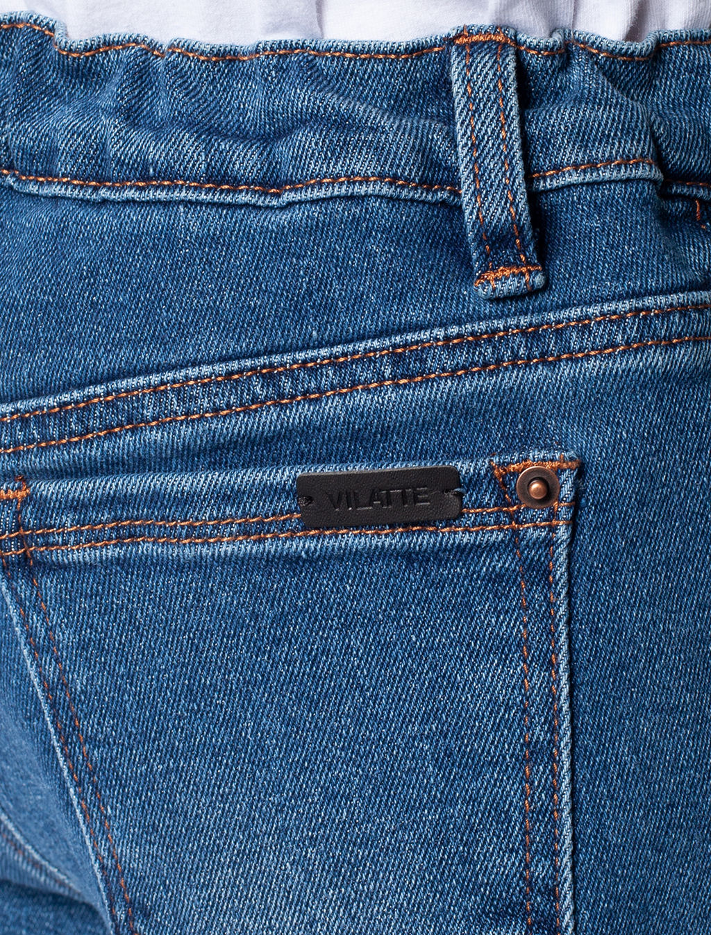 Прямые джинсы из эластичного денима