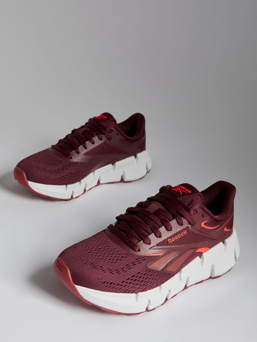 Женские кроссовки REEBOK ZIG DYNAMICA 6 Артикул 4495467, темно-бордовый