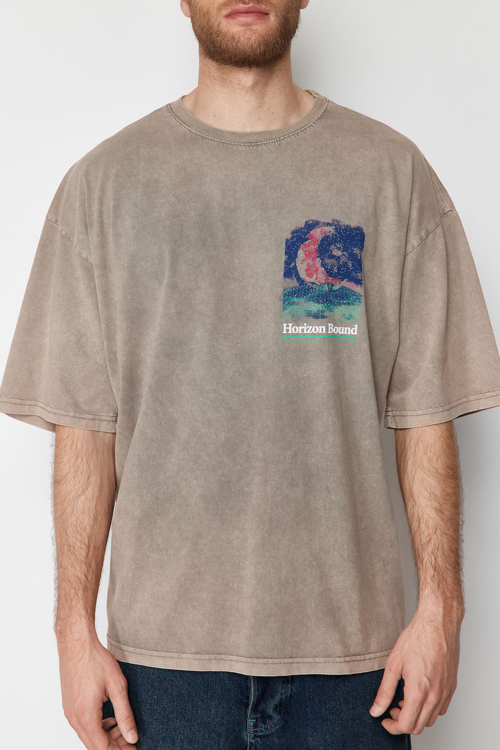 Trendyolmilla Man Vizon Orme Oversize/Genis Kesim Eskitme/Soluk Efektli %100 Pamuklu T-shirt TMNSS24TS00150  фото 4