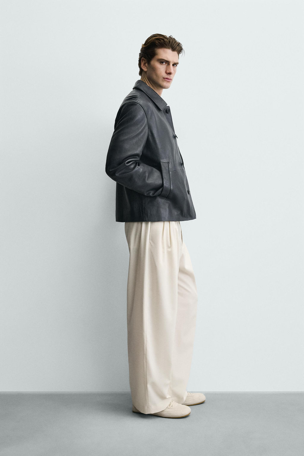 CAZADORA PIEL RELAXED FIT / Azul - Zara фото 4
