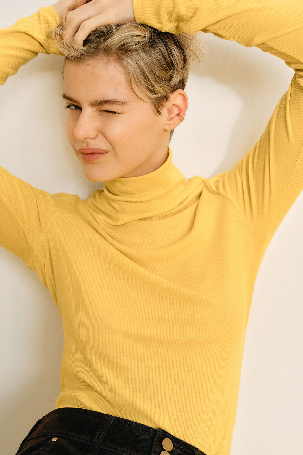 Top de canale con cuello perkins - H&m фото 3