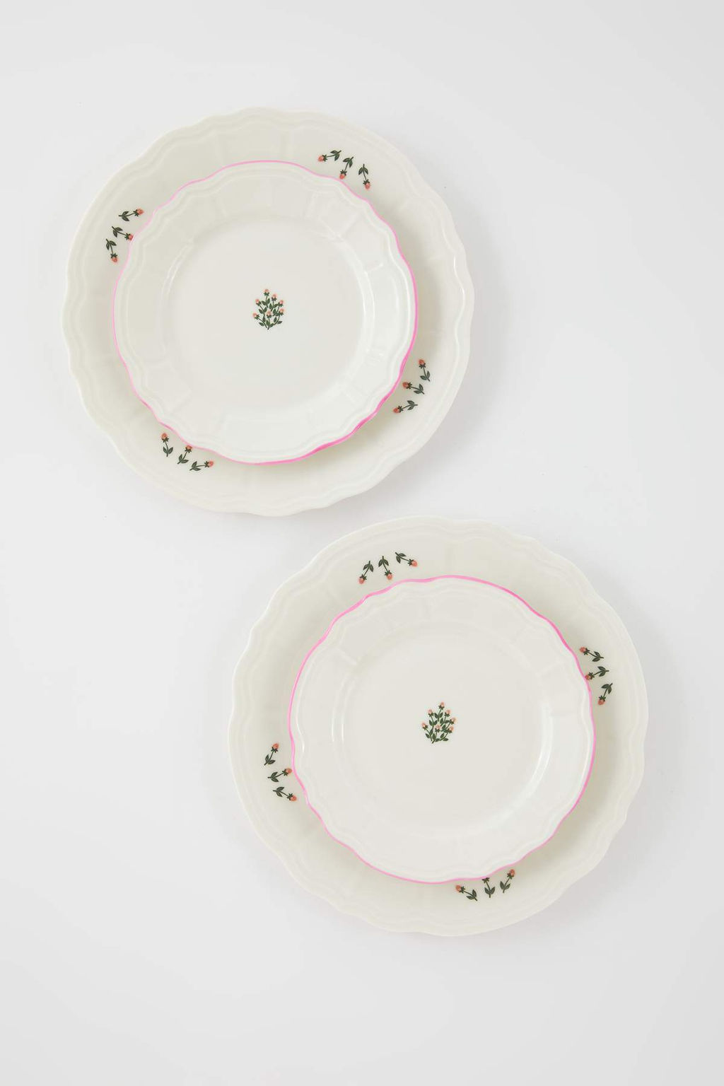 Trendyolmilla Home 2li Porselen Cicek Bask?l? Pasta Tabag? 20 cm & 2li Porselen Servis Tabag? 26 cm TPHSS25TBK00023  фото 5