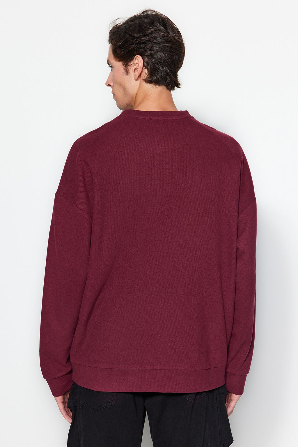 TRENDYOL MAN Lacivert Bisiklet Yaka Oversize/Genis Kesim Yumusak F?rcal? Selanik Sweatshirt TMNAW24SW00057 - Trendyolmilla фото 6