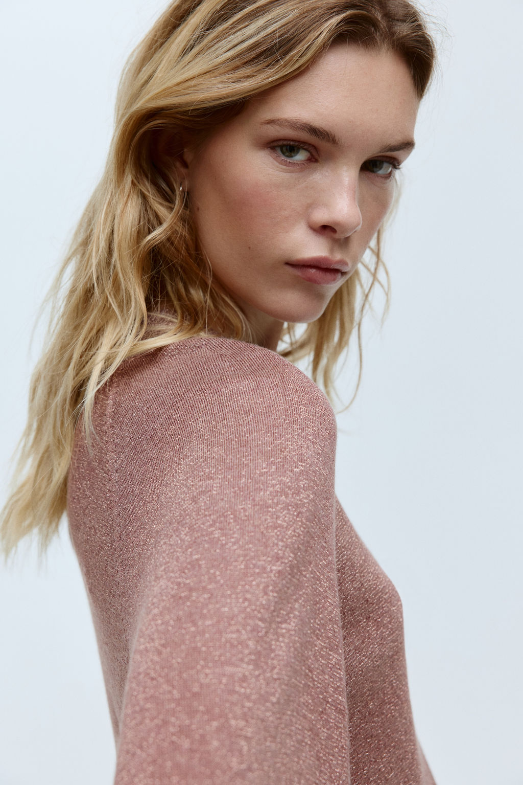 Top de punto fino con brillo - H&m фото 4