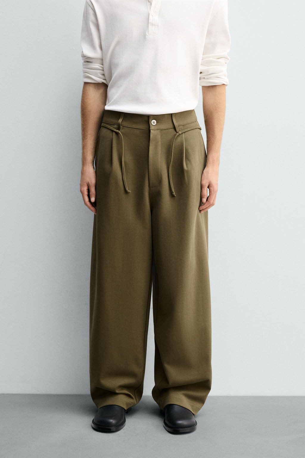 PLEATED DRAWSTRING TROUSERS - Zara фото 2