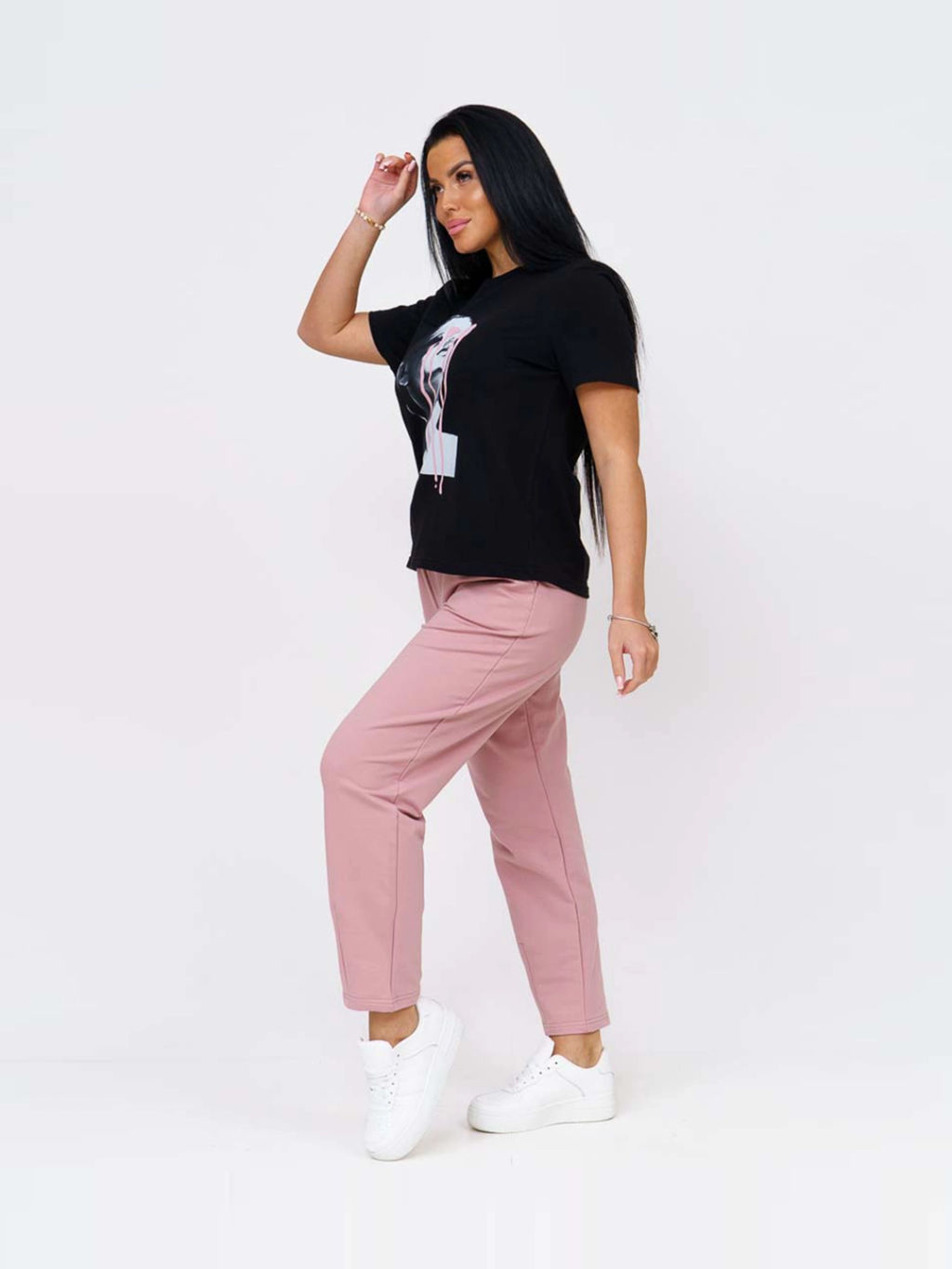 Костюм женский, цвет розовый