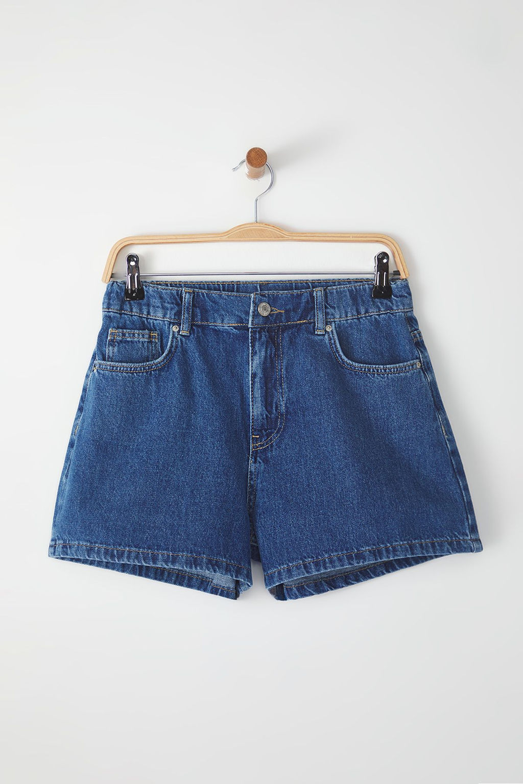 TRENDYOLMILLA Mavi Beli Lastikli Yuksek Bel Mini Denim Sort TWOSS25SR00054  фото 5