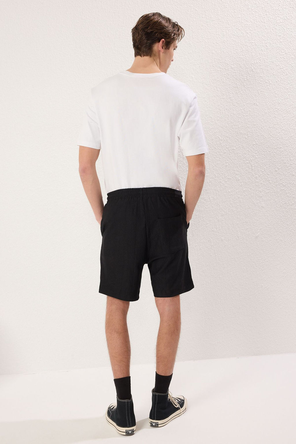 TRENDYOL MAN Siyah Regular Fit Esnek Orme Dokulu Burumcuk Kumas Sort & Bermuda TMNSS25SR00006 - Trendyolmilla фото 5
