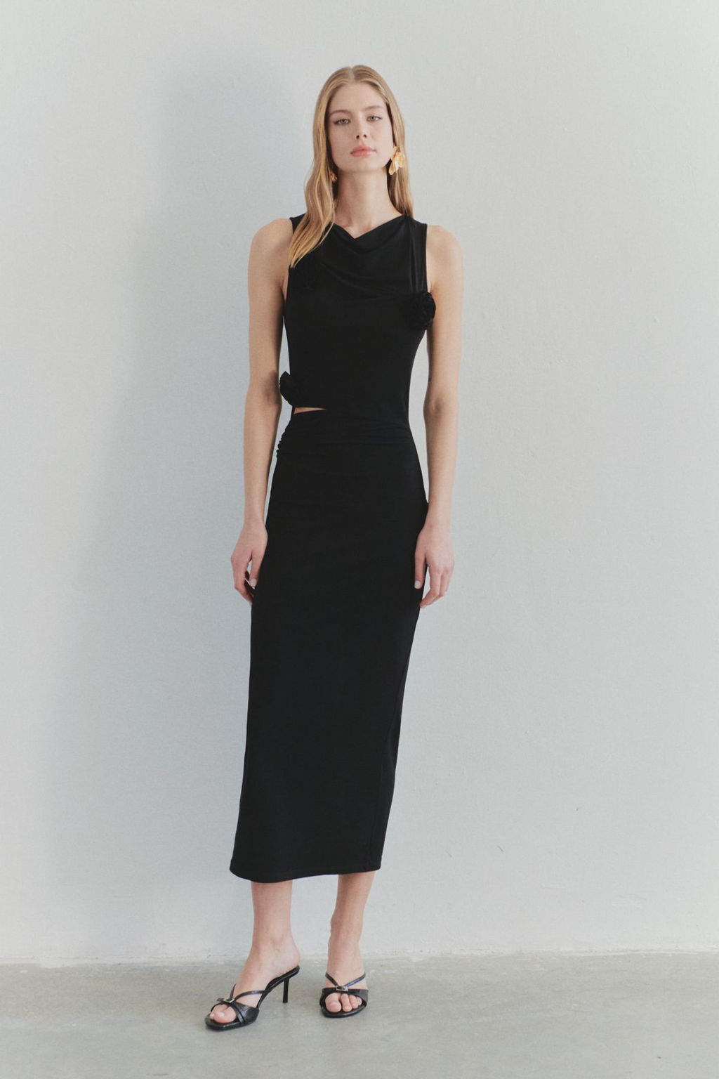 TRENDYOLMILLA Limited Edition K?rm?z? Gul Detayl? Orme Elbise TPRSS25EL00180 фото 11