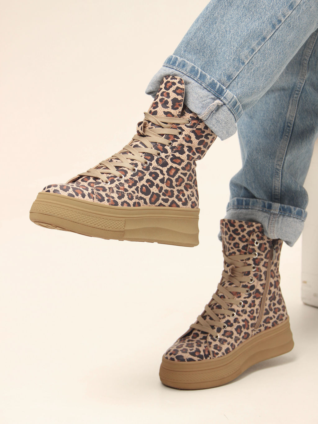 Ботинки 215.warmbr.Бежевый леопард/байка