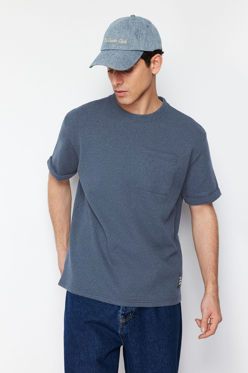 TRENDYOL MAN Siyah Oversize/Genis Kesim K?sa Kol Cepli Etiket Detayl? T-Shirt TMNSS23TS00077 - Trendyolmilla фото 53