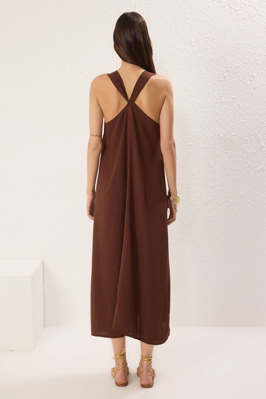 TRENDYOLMILLA Kahverengi Duz Kesim Maxi Dokuma Elbise TWOSS25EL00247  фото 4