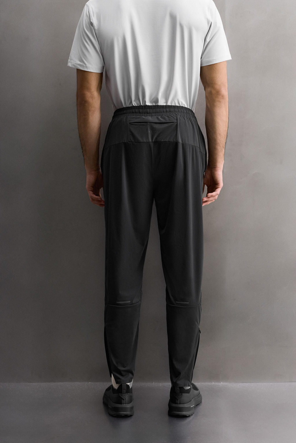 COLOUR BLOCK TECHNICAL TROUSERS - Zara фото 3