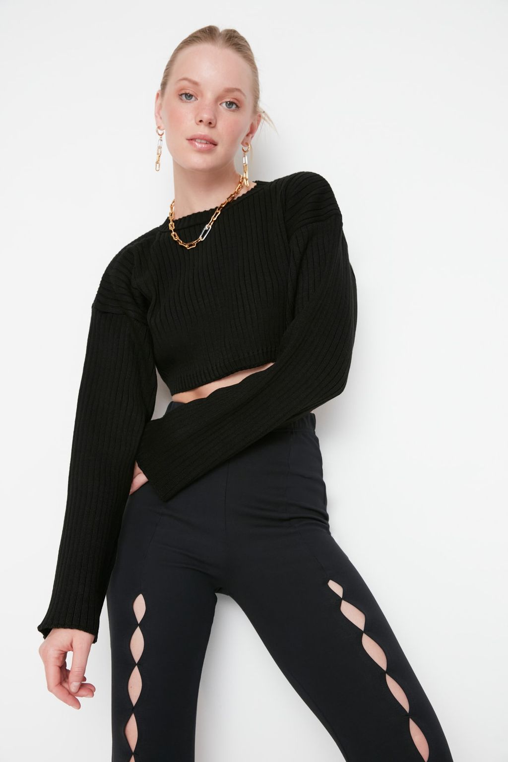 Siyah Super Crop Basic Triko Kazak TWOAW23KZ01068 - Trendyolmilla фото 2