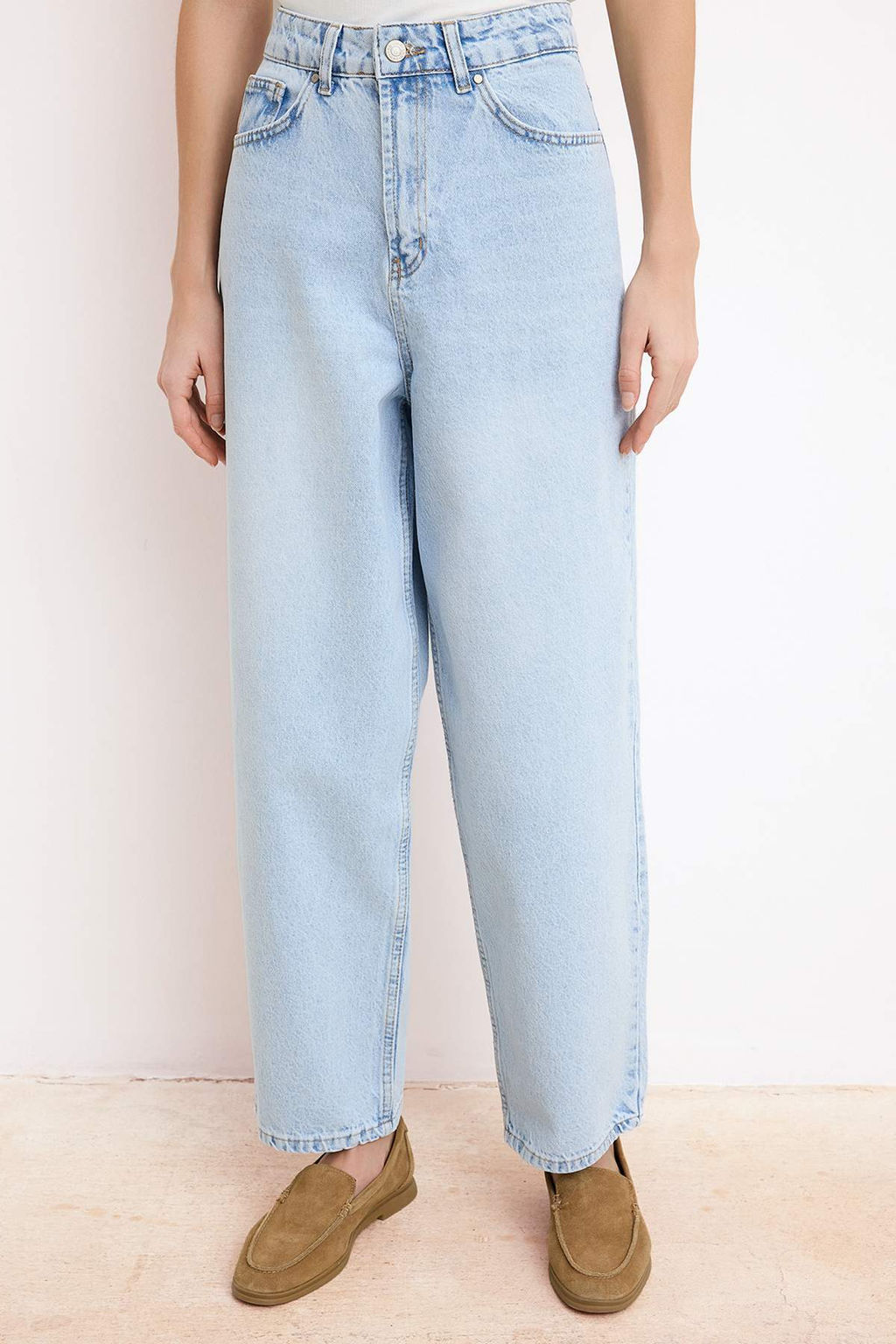 Mavi Y_ksek Bel 100% Pamuk Barrel Jeans TWOSS26JE00143 - Trendyolmilla фото 4