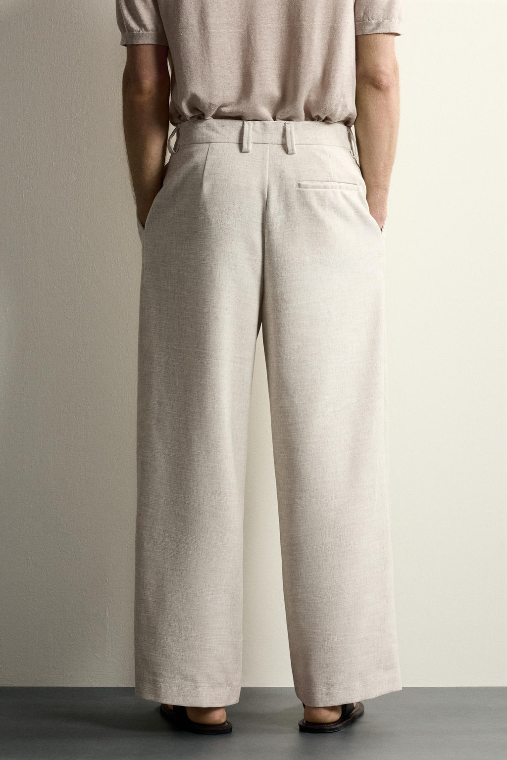 PANTAL?N RELAXED FIT ESTRUCTURA PLIEGUES / Beige claro - Zara фото 3