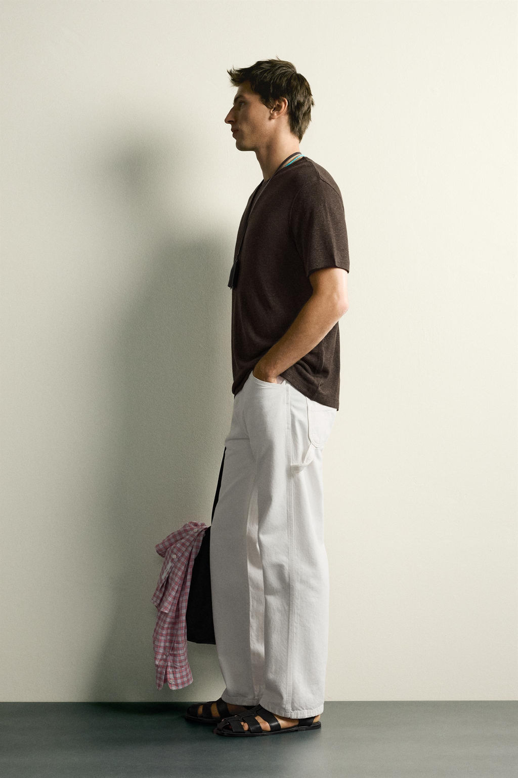 CAMISETA REGULAR FIT C??AMO - VISCOSA / Marr?n oscuro - Zara фото 4