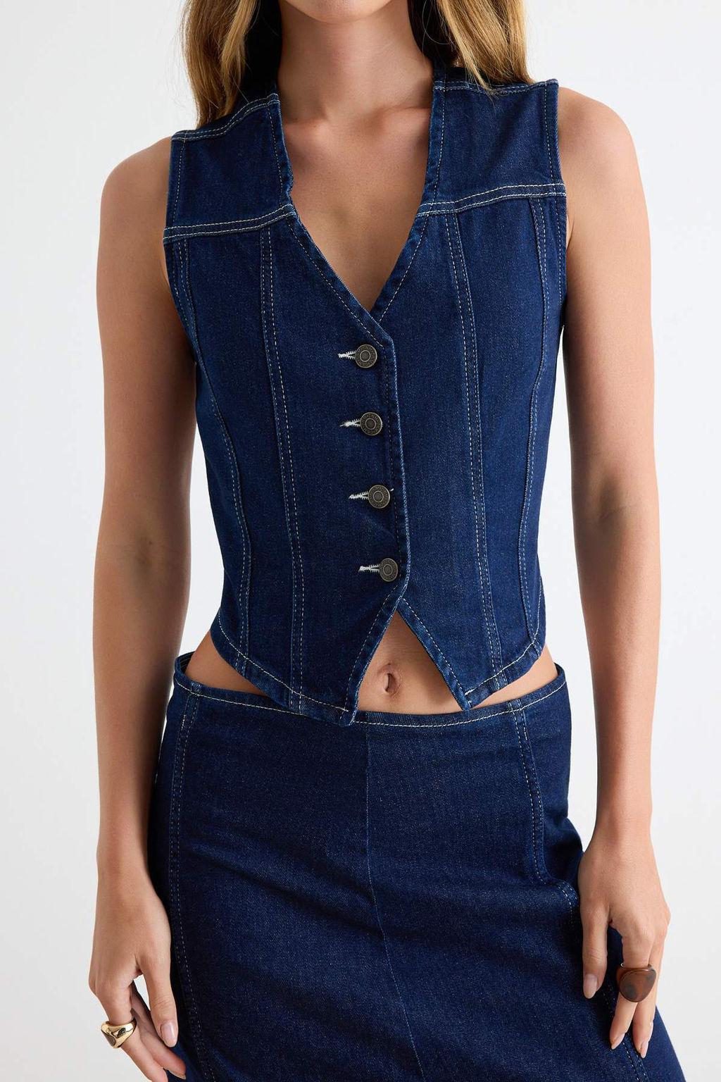 Koyu Mavi Az Esnek Fitted Denim Yelek TWOAW27YE00025