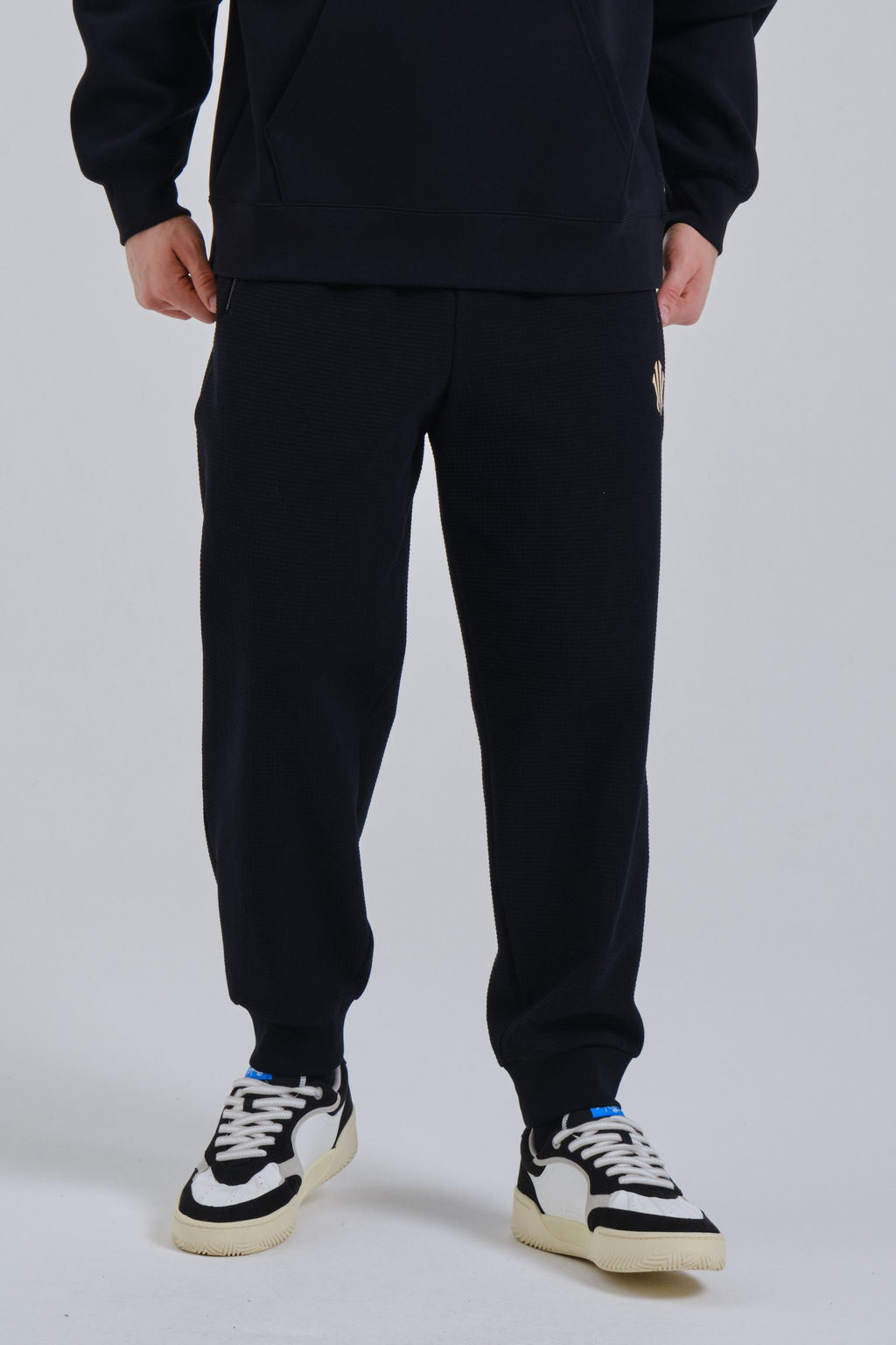 Брюки трикотажные Черный NATURAL POWER Knit Track Pants