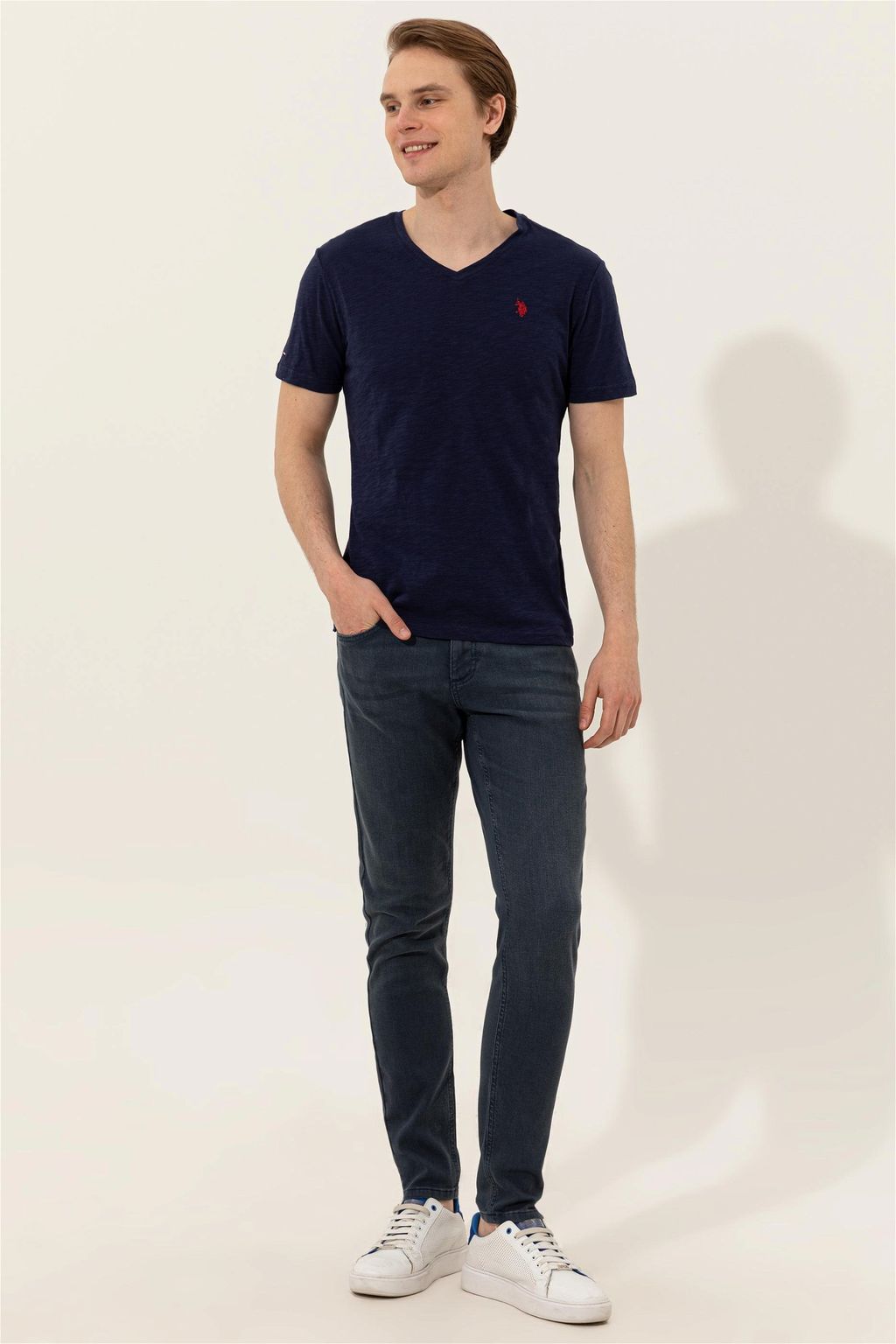 Мужская темно-синяя футболка с V-образным вырезом Basic - U.s. polo assn фото 4