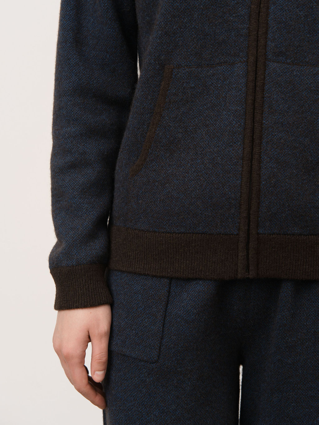 Джемпер из пуха яка и верблюда 4160 синий