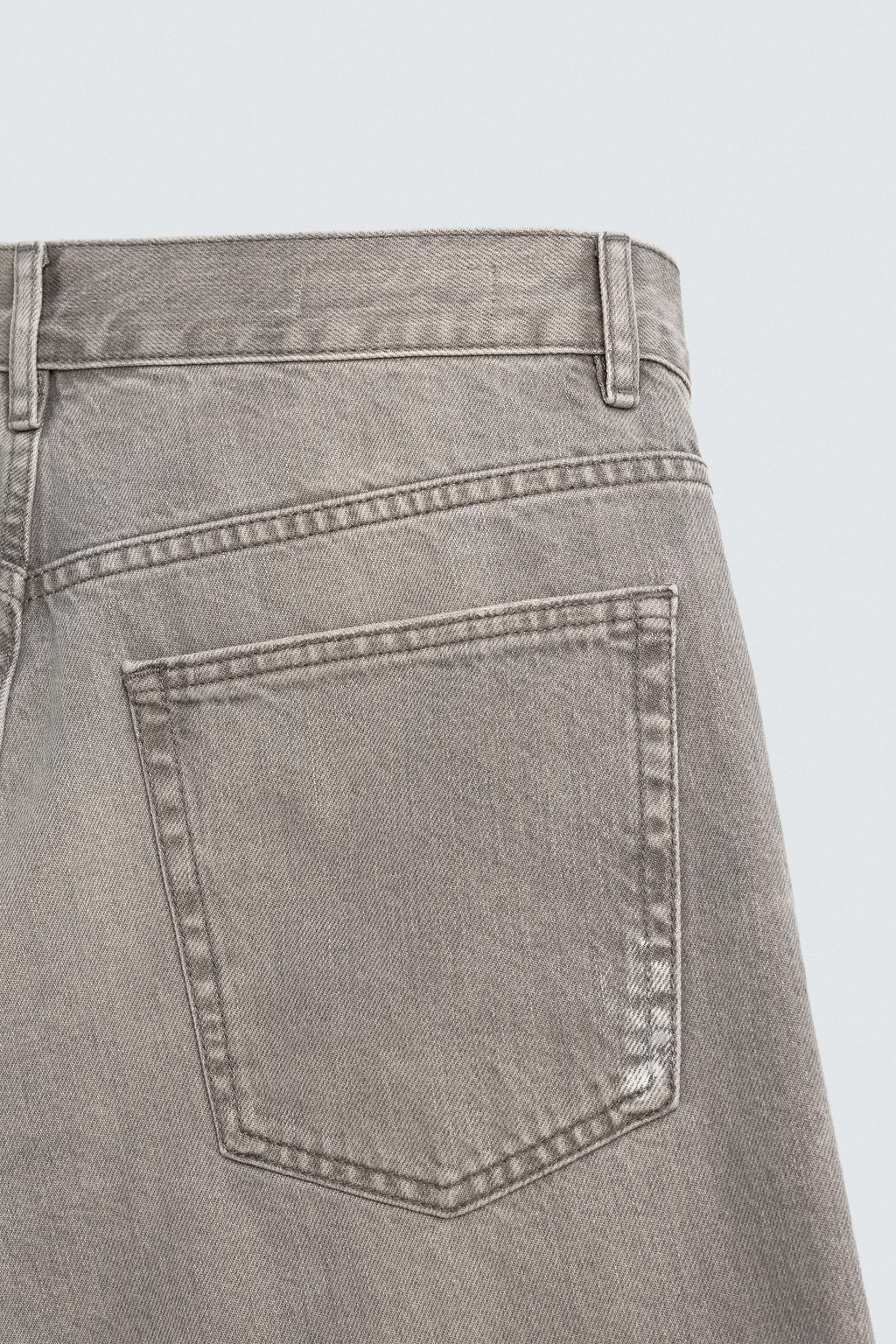 BERMUDA DENIM BAGGY FIT SALPICADURAS / Beige