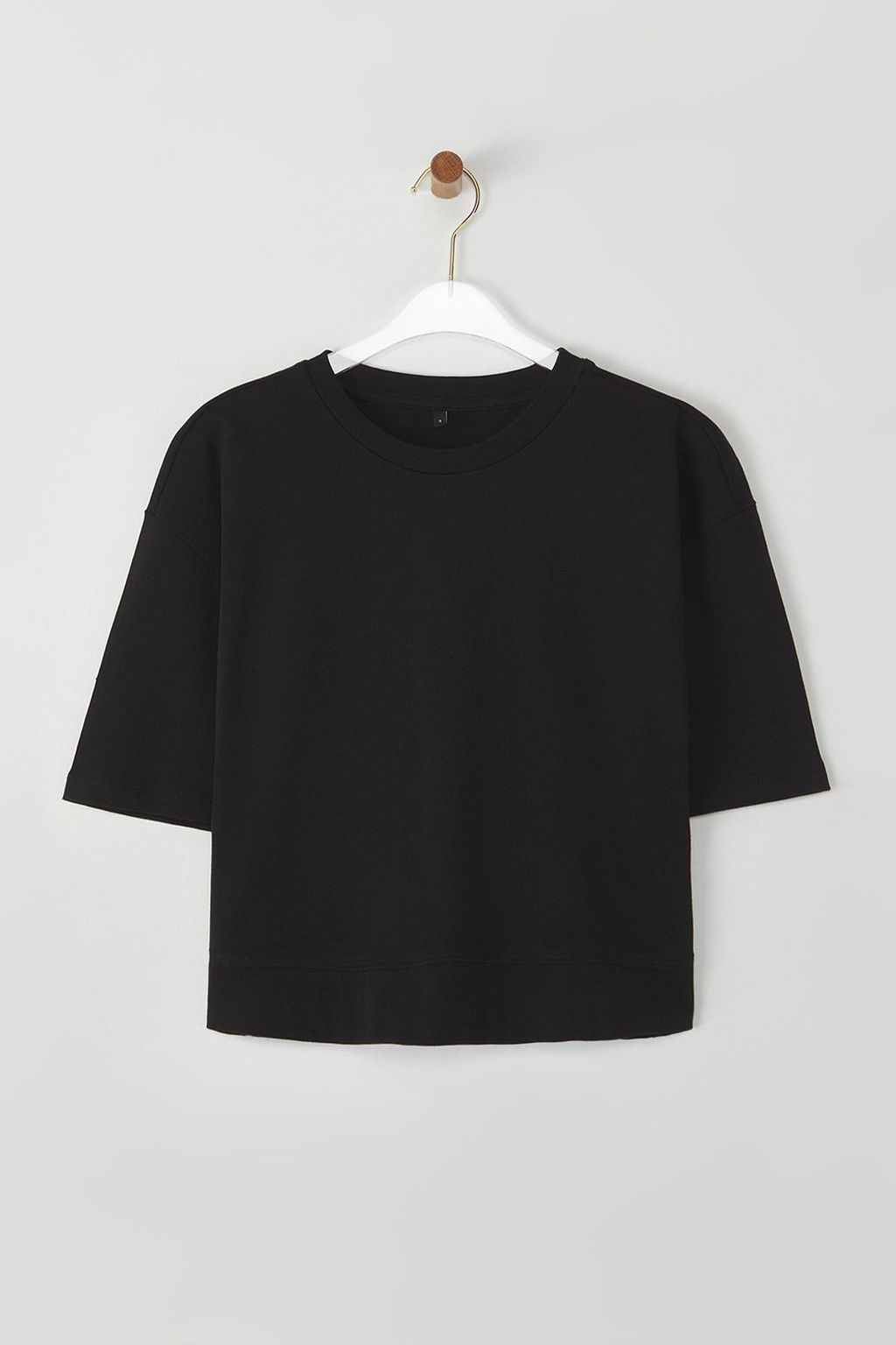 Siyah %100 Pamuk Relaxed/Rahat Kal?p Crop Bisiklet Yaka Orme T-Shirt TWOSS25TS00022