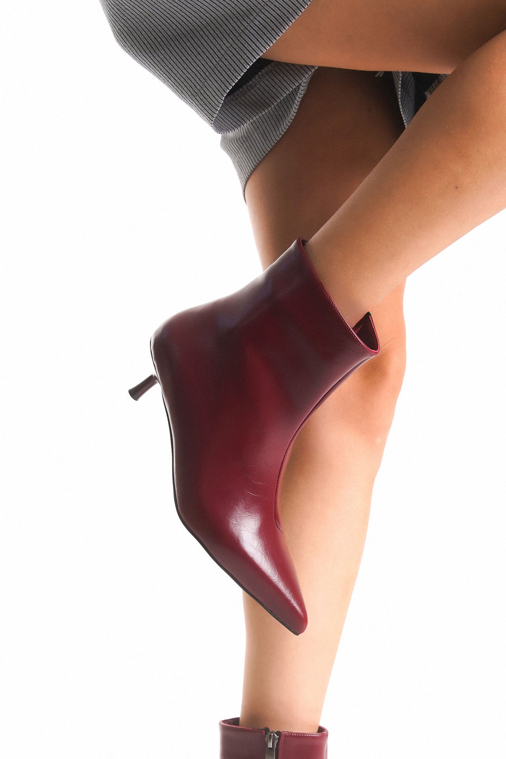 Kahverengi Suet Sivri Burun Bilekte Kitten Ince Topuklu Kad?n Bot TAKAW26BO00045 - Trendyolmilla фото 6