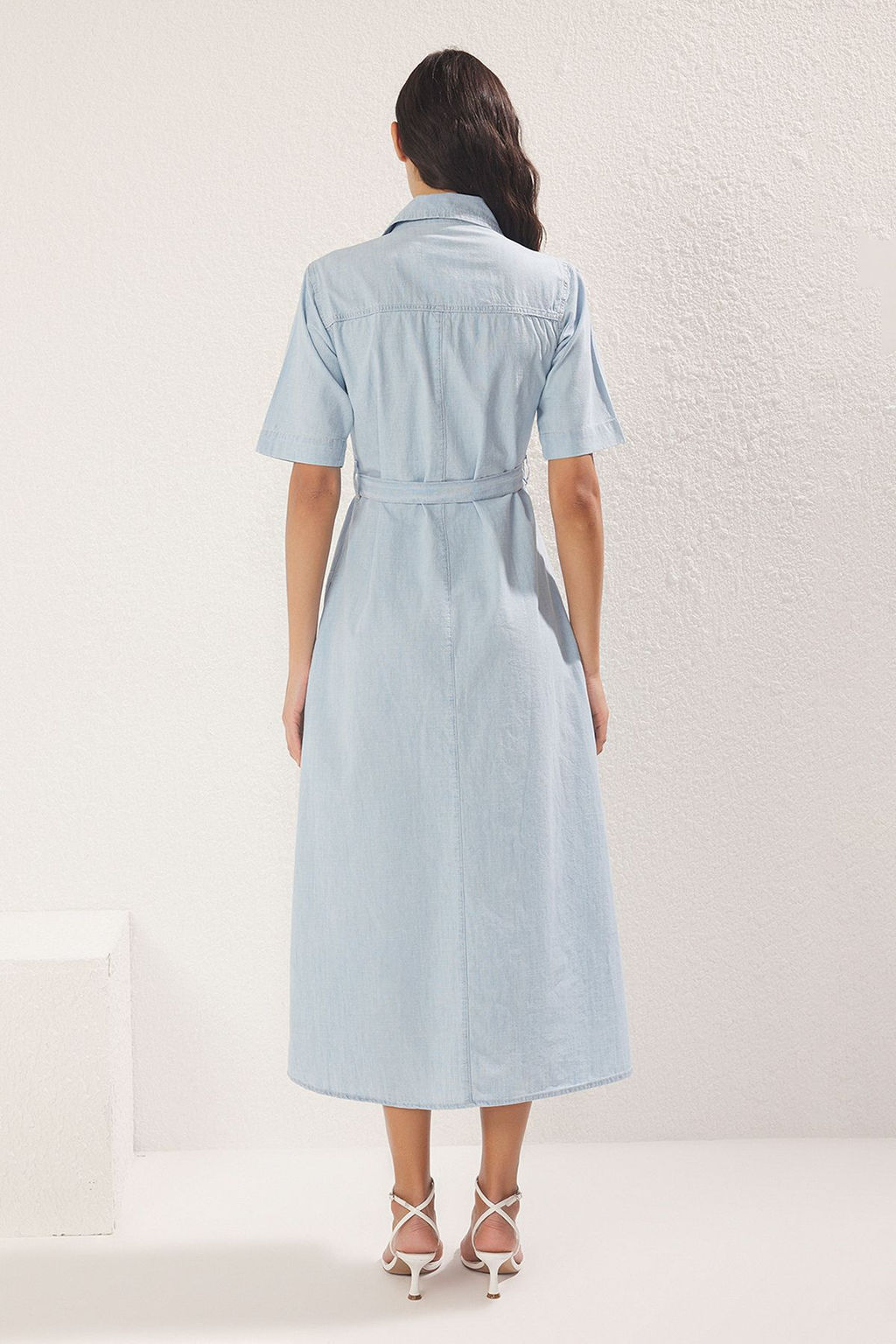 TRENDYOLMILLA Mavi Kusakl? Midi Denim Gomlek Elbise TWOSS25EL00748  фото 4