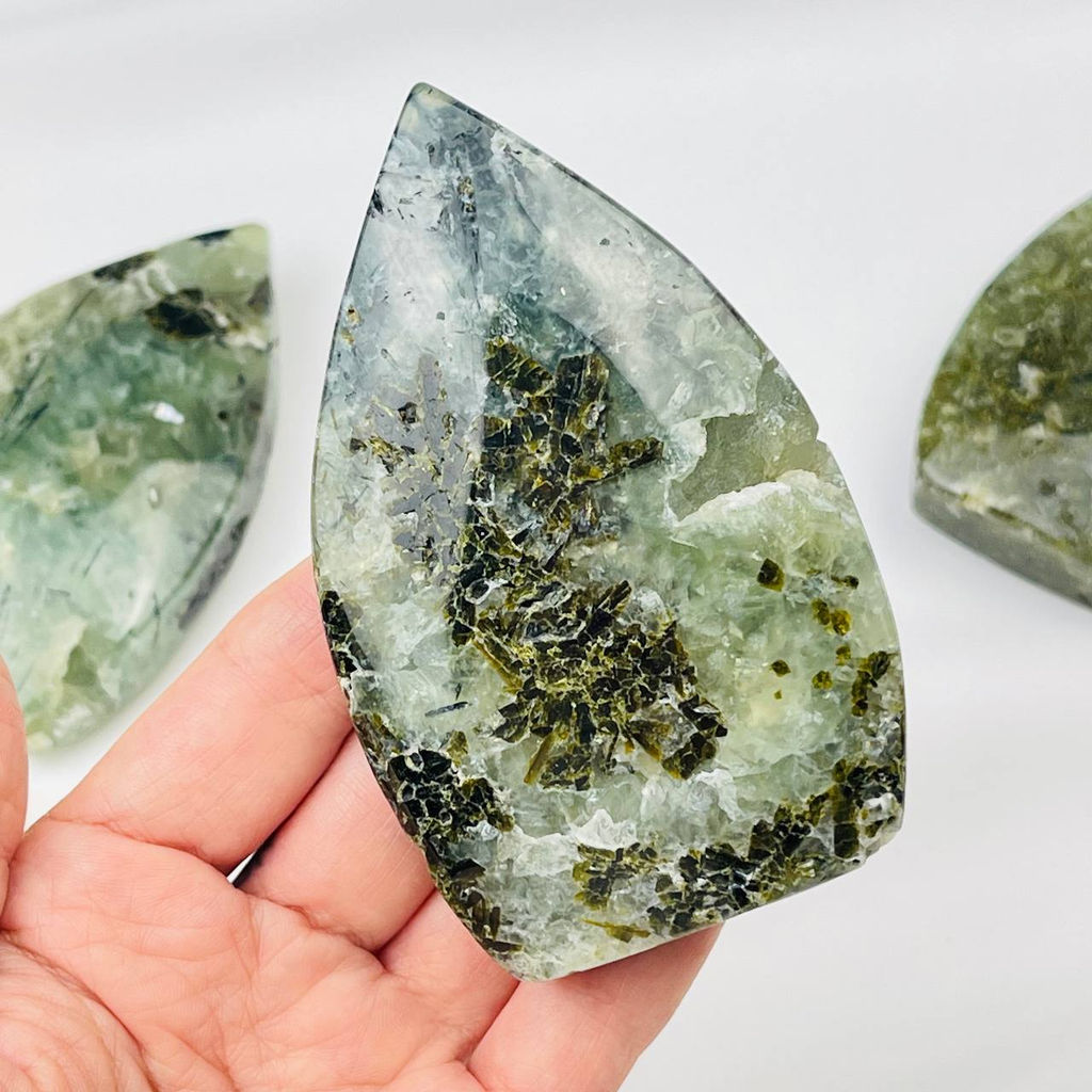 Свеча из Пренита - Радуга самоцветов фото 2