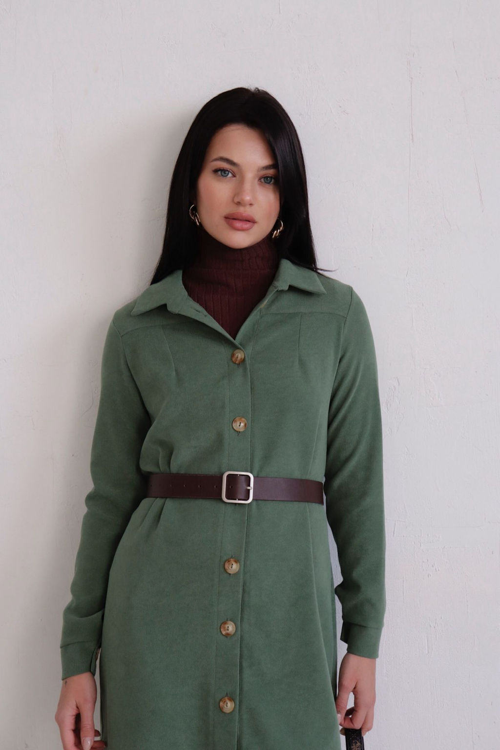 10896 Платье-рубашка из микровельвета папоротник - Martichelli фото 26