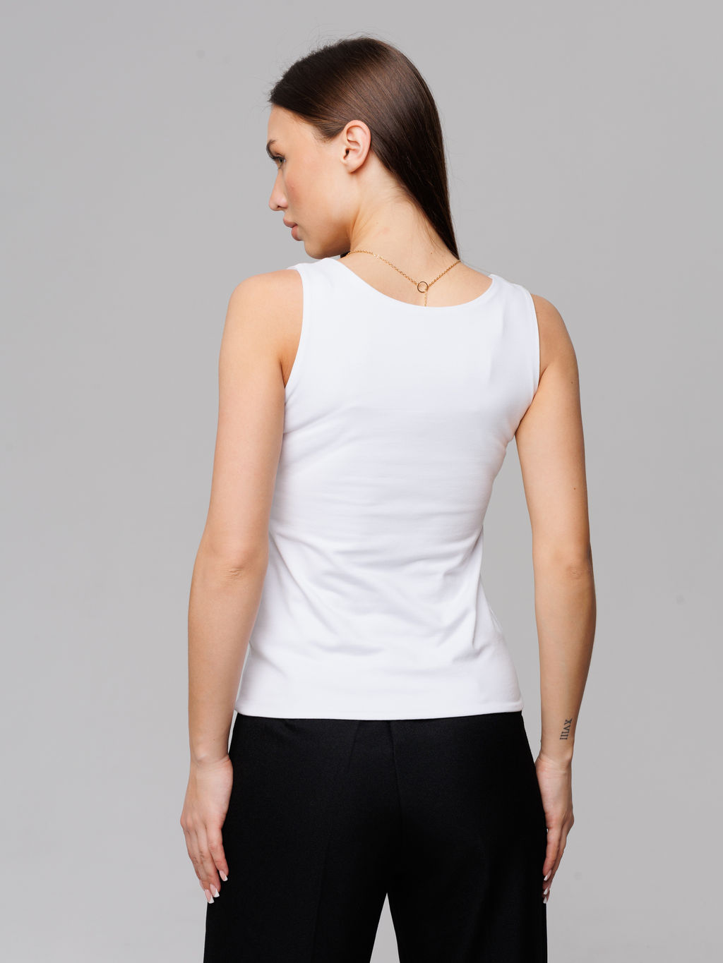 Женский топ с фигурным вырезом белый ЛТ-08 (1)