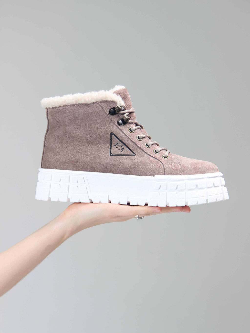 Ботинки 243.212131w. Капучино замша/Мех