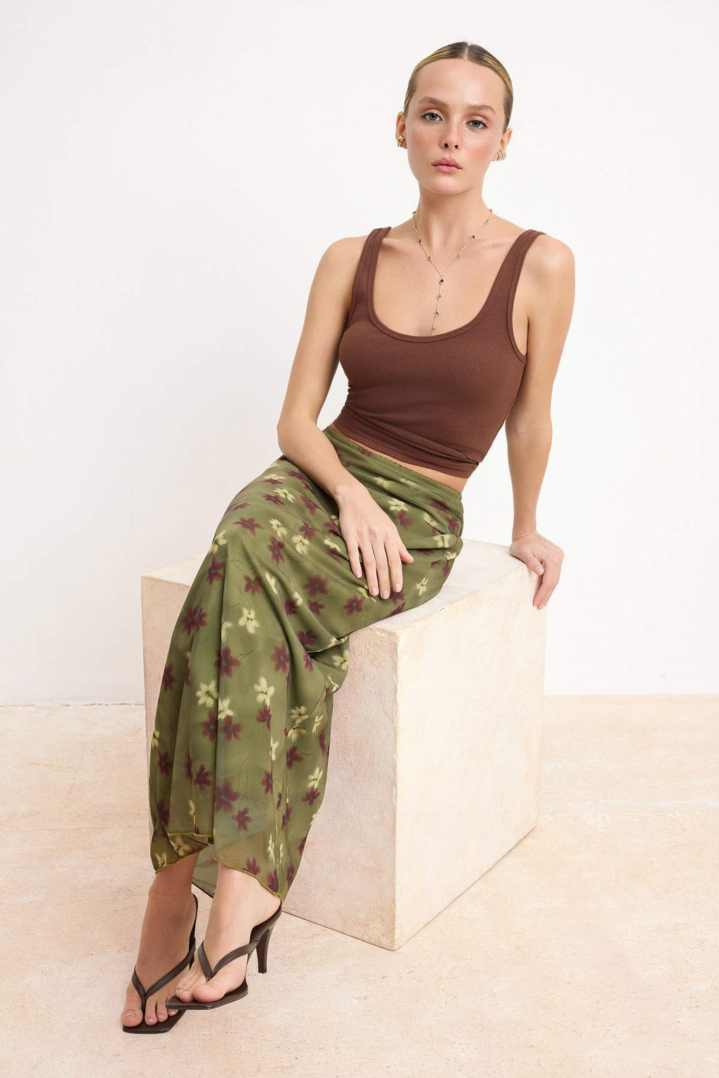 Haki Soyut Desenli Tul Dantel detayl? Esnek Etek TWOSS25ET00153Etek TWOSS25ET00153