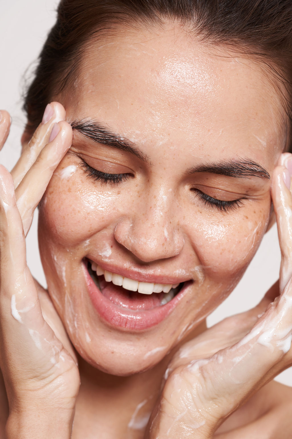 Гель для умывания Anti-Acne с цинком, экстрактом граната (Acnesium) и гуалуроной кислотой ( ph 5,5) ДО РЕБРЕНДИНГА СО СКИДКОЙ 20% - Smorodina фото 4