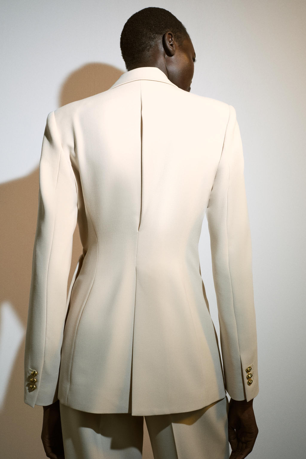 DOUBLE-BREASTED BLAZER WITH BUCKLE - Zara фото 5