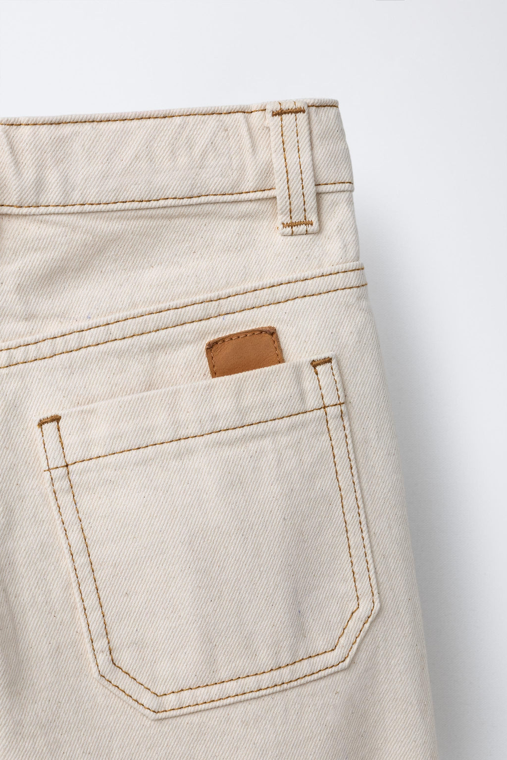 ECRU CARPENTER TROUSERS WITH TOPSTITCHING - Zara фото 4