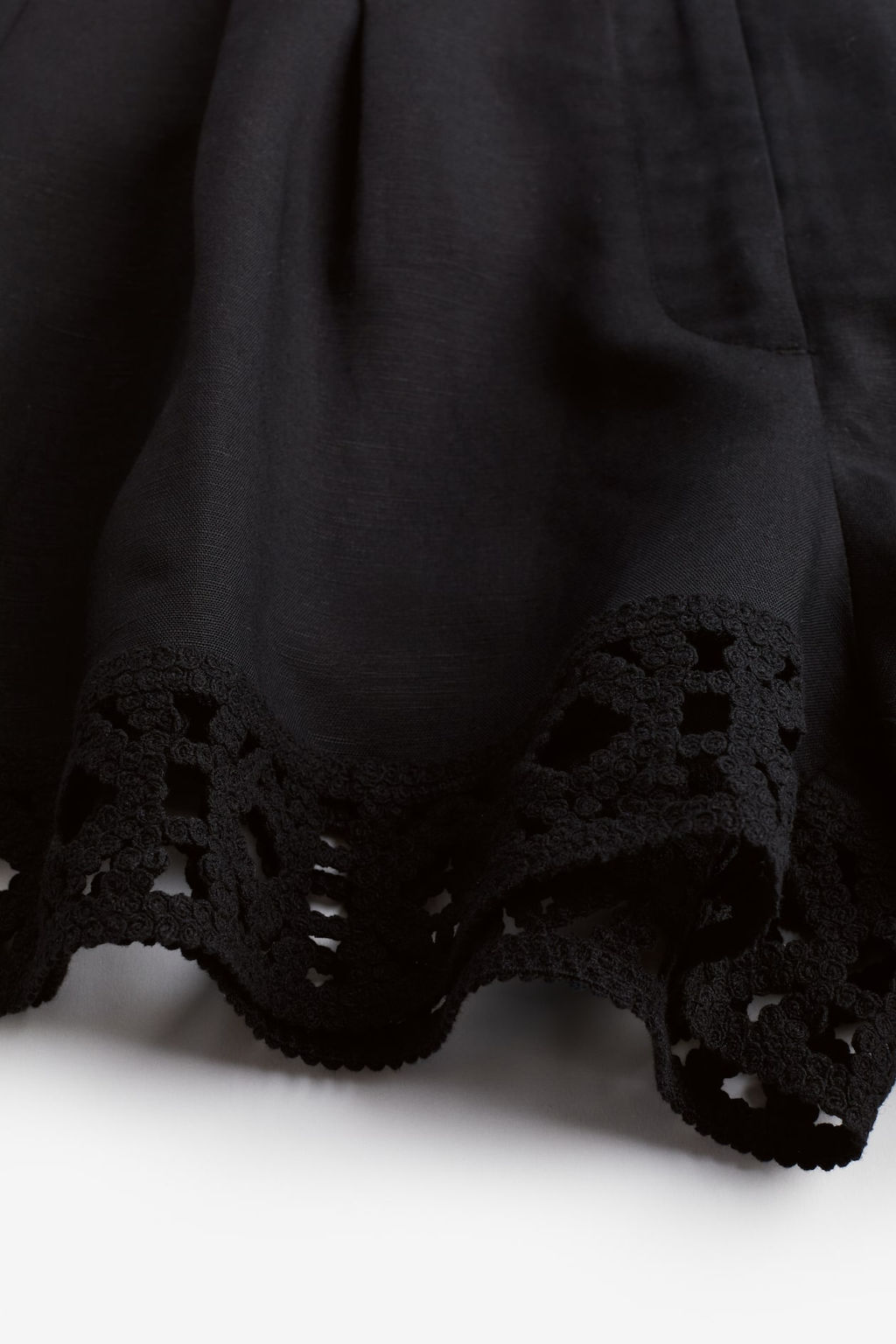Pantalon corto con ribete efecto crochet - H&m фото 7