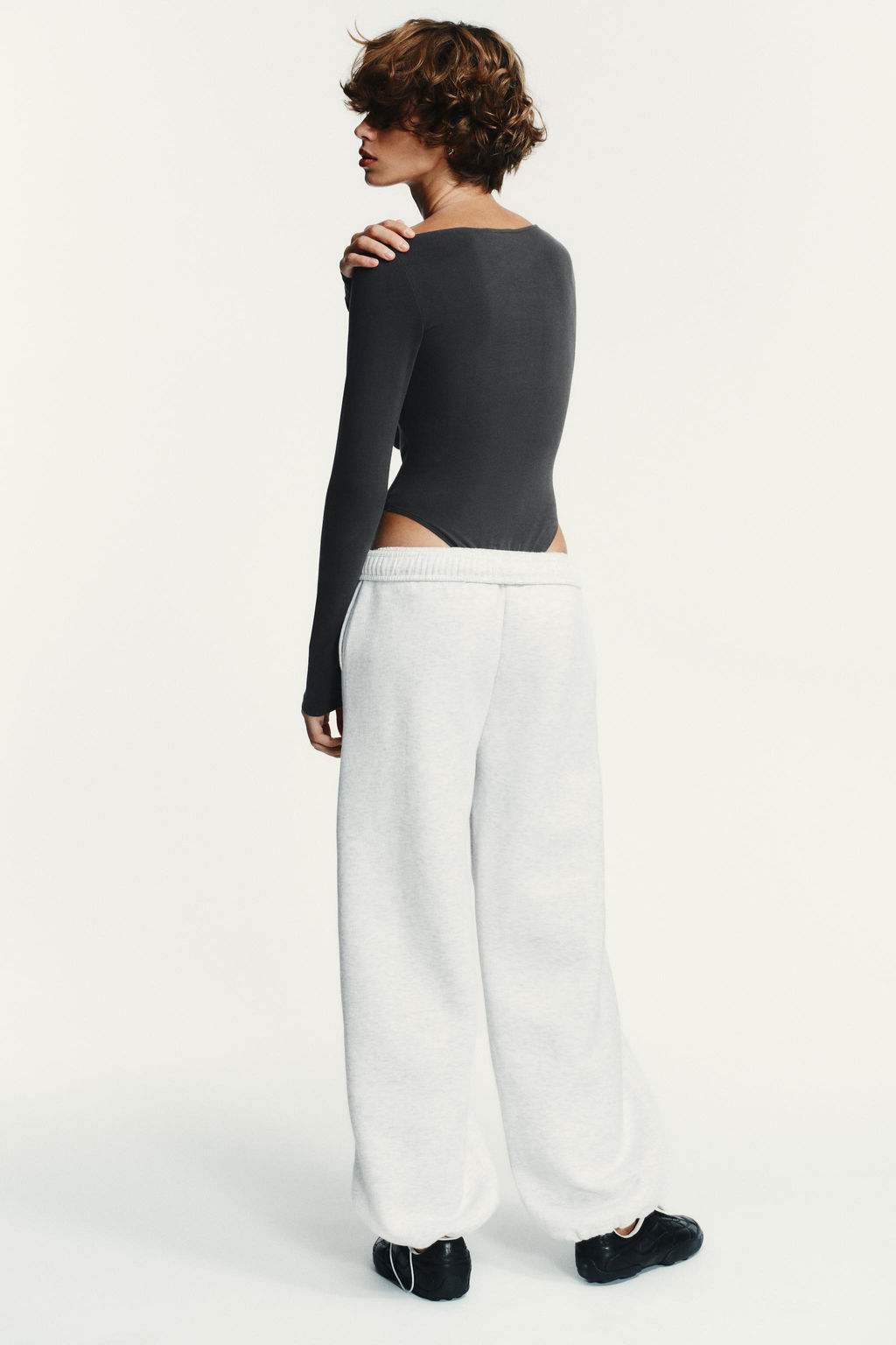ASYMMETRIC LONG SLEEVE BODYSUIT - Zara фото 6