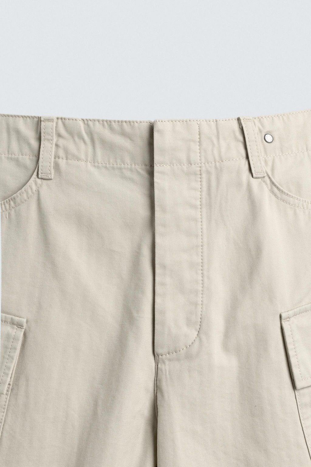BERMUDA CARGO REGULAR FIT ESPIGA / Arena