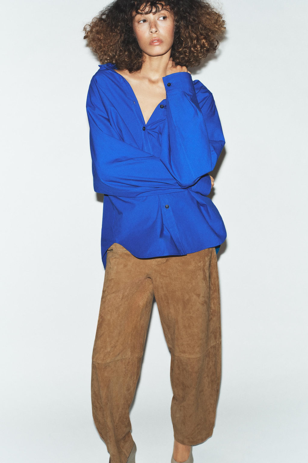 POPLIN SHIRT WITH SIDE DARTS - Zara фото 2
