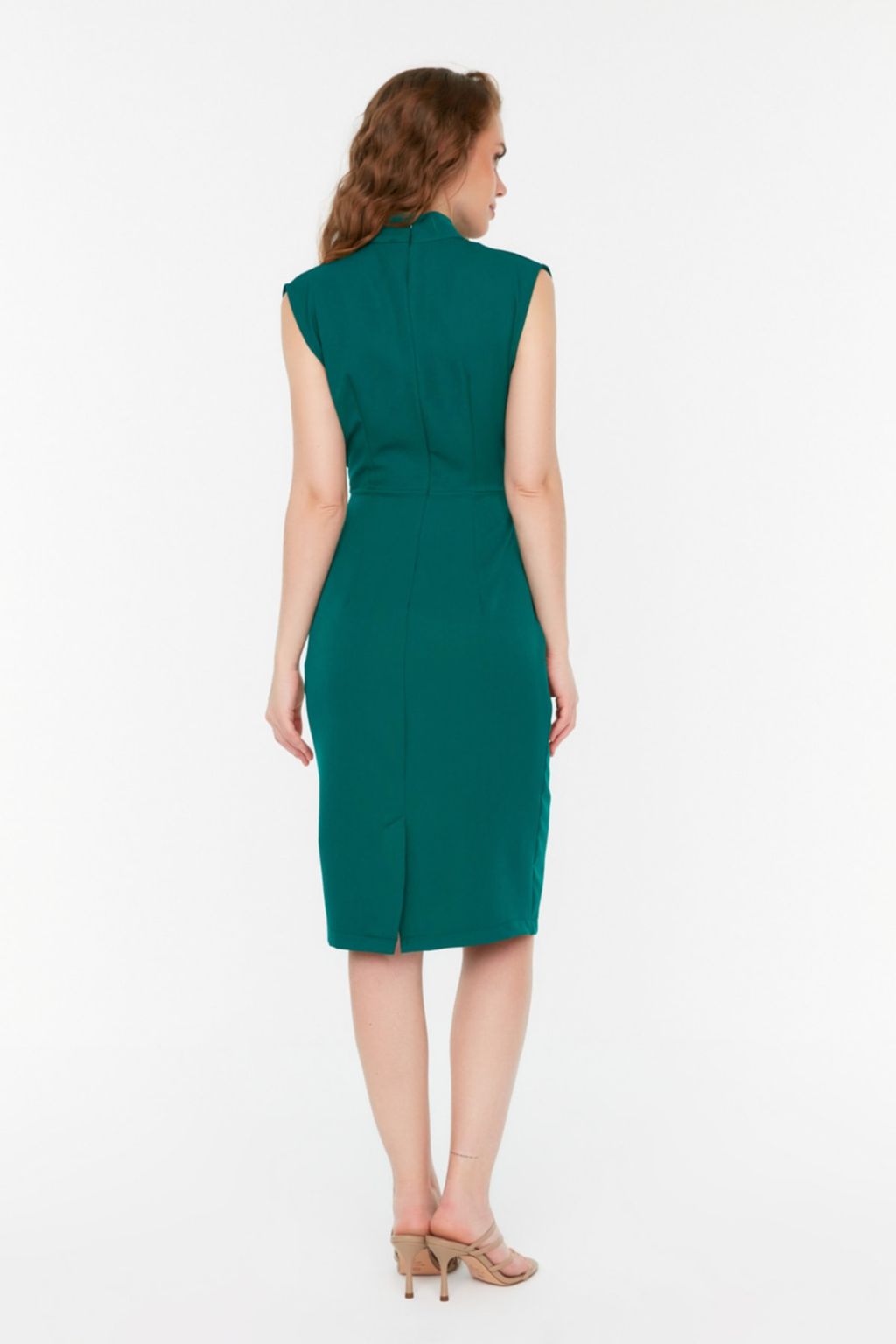 TRENDYOLMILLA Bordo Vucuda Oturan Dik Yaka Midi Kalem Etek Dokuma Elbise TWOAW20EL0311  фото 39