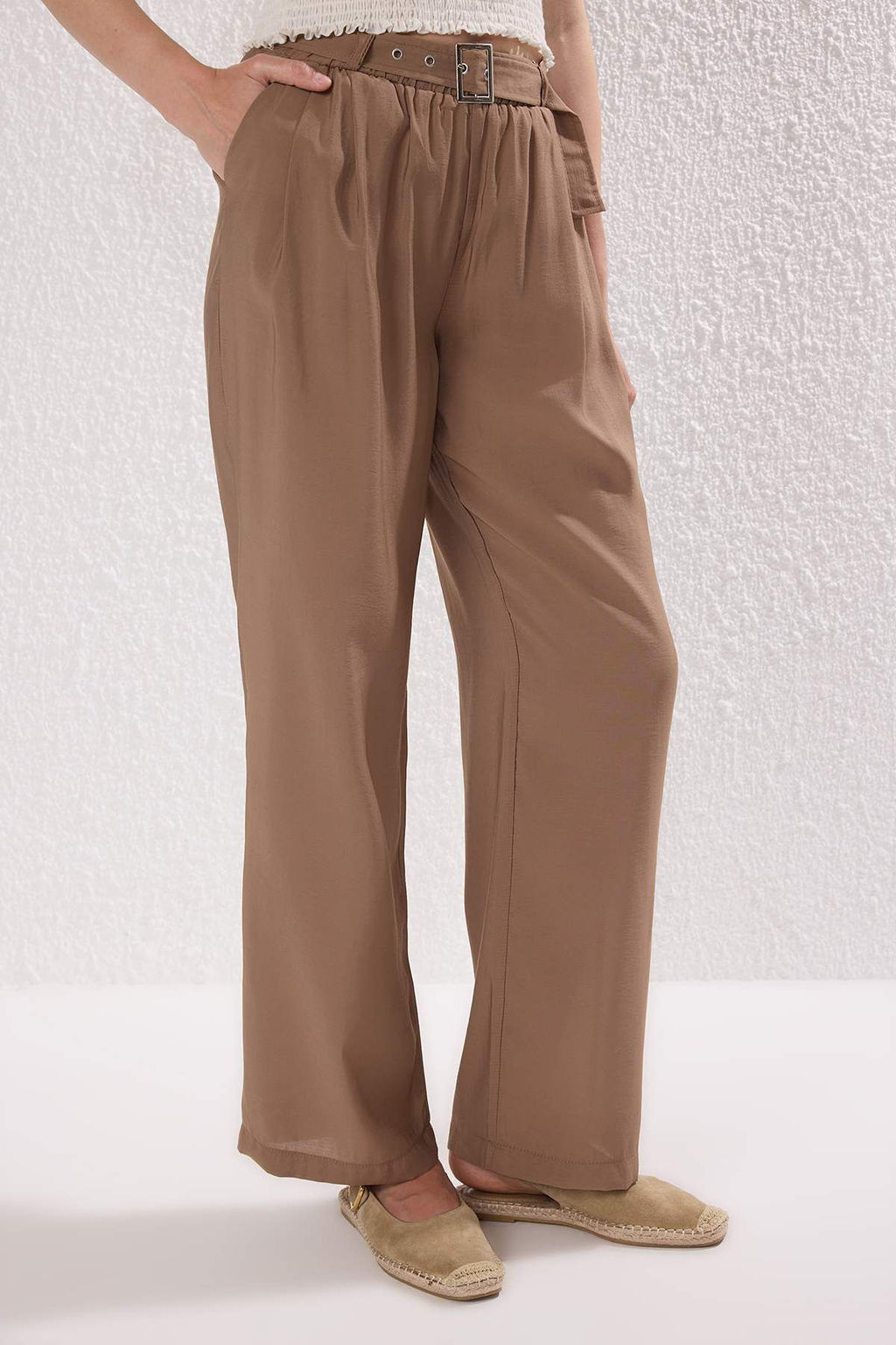 Trendyolmilla Haki Modal Yumusak Tuseli Kemerli Wide Leg/Genis Paca Pantolon TWOSS25PL00112 фото 3