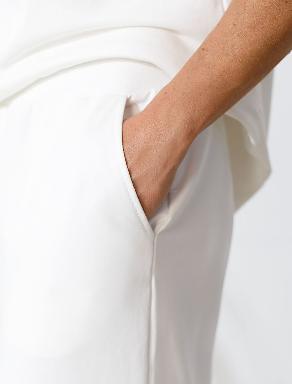 Юбка миди на резинке с разрезами из футера двухнитки с эластаном - Vilatte фото 6