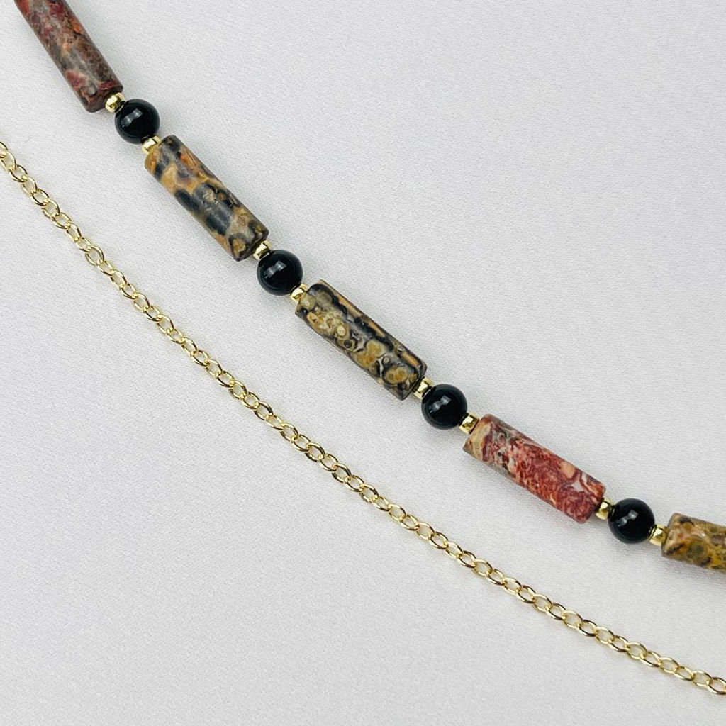 Колье из леопардовой Яшмы и черного Агата с подвеской
