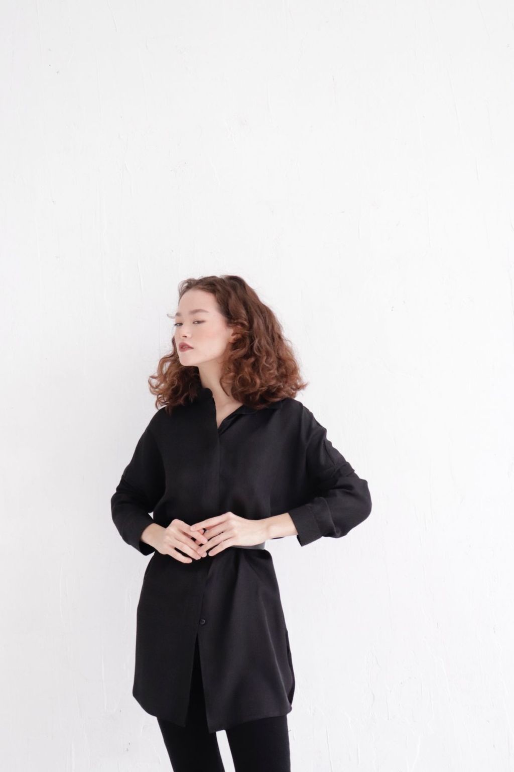 Базовая удлинённая рубашка свободного силуэта - Martichelli фото 15